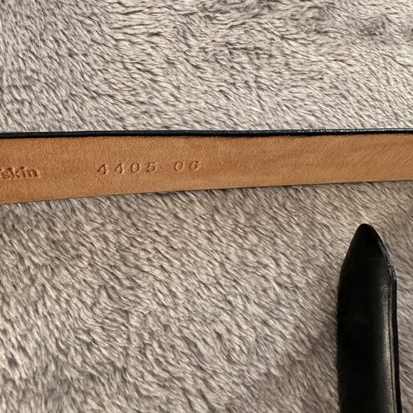 Nordstrom Belt Black Italian Calfskin Leather MEDIUM Black Buckle Thin - Picture 4 of 7